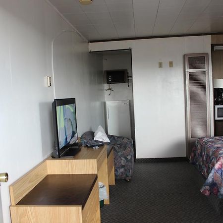 Raval Paradise Motel And Rv Park Youngstown Ngoại thất bức ảnh