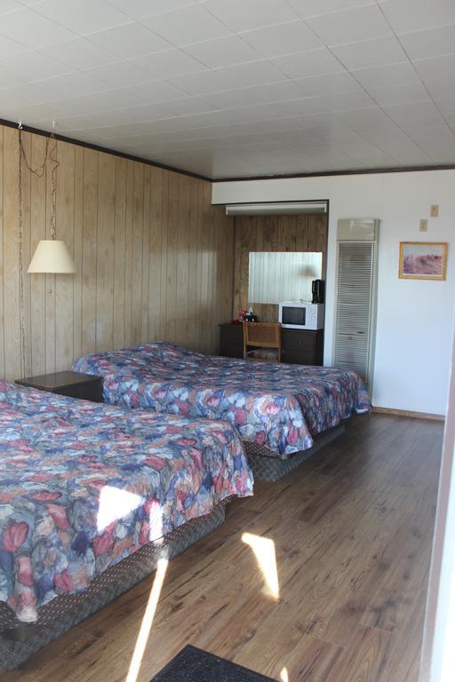 Raval Paradise Motel And Rv Park Youngstown Ngoại thất bức ảnh