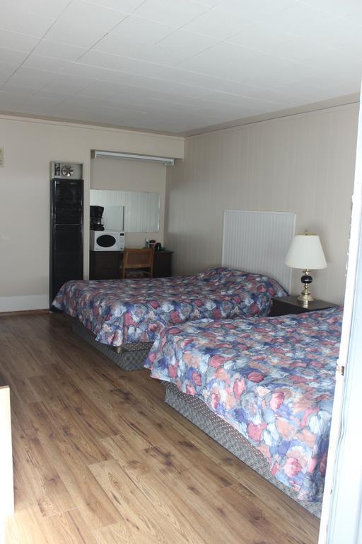 Raval Paradise Motel And Rv Park Youngstown Ngoại thất bức ảnh